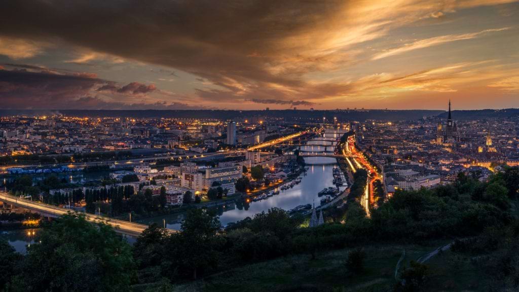 En savoir plus sur L’essor des villes moyennes françaises